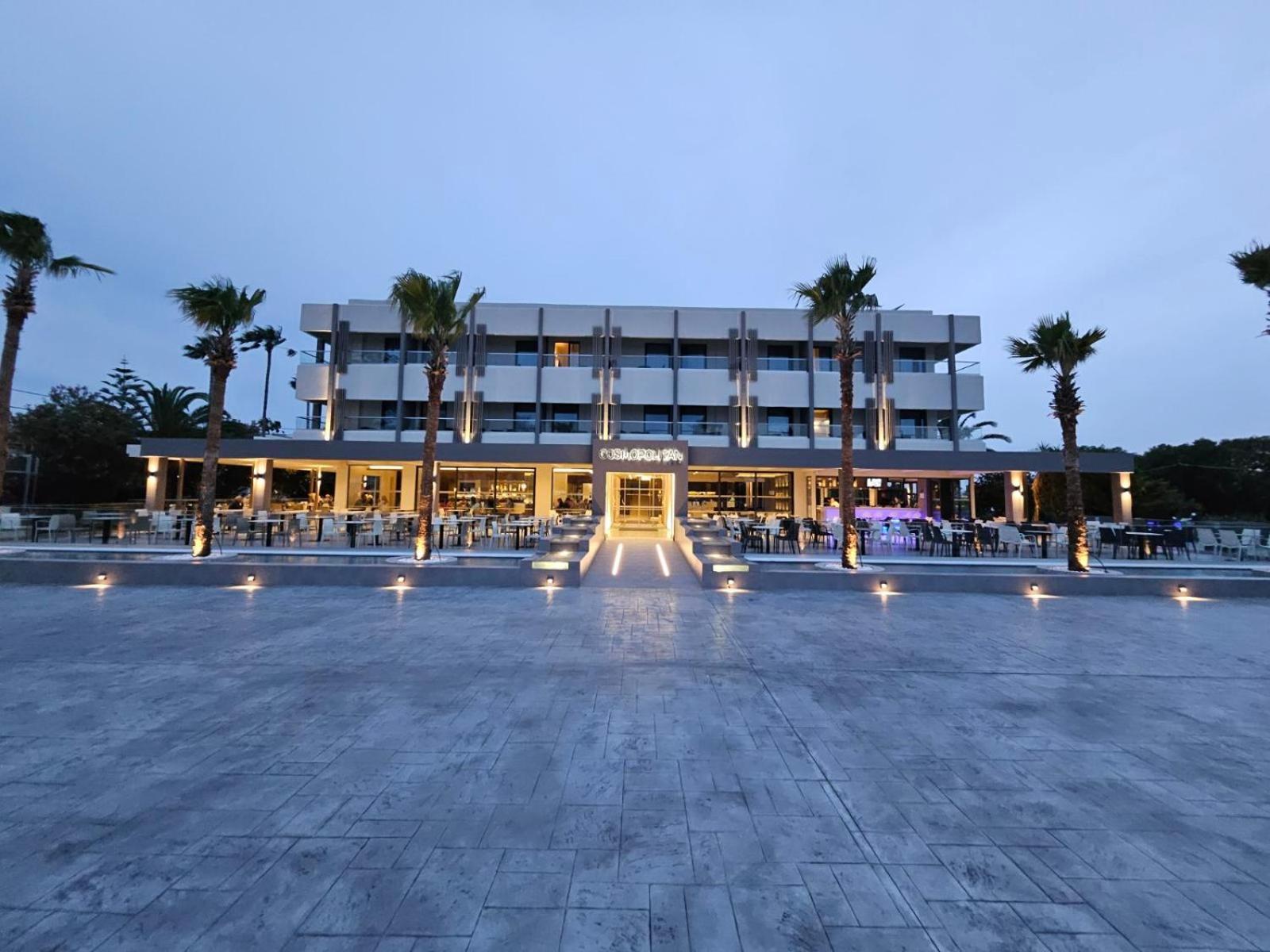 Cosmopolitan 4* Miasto Kos