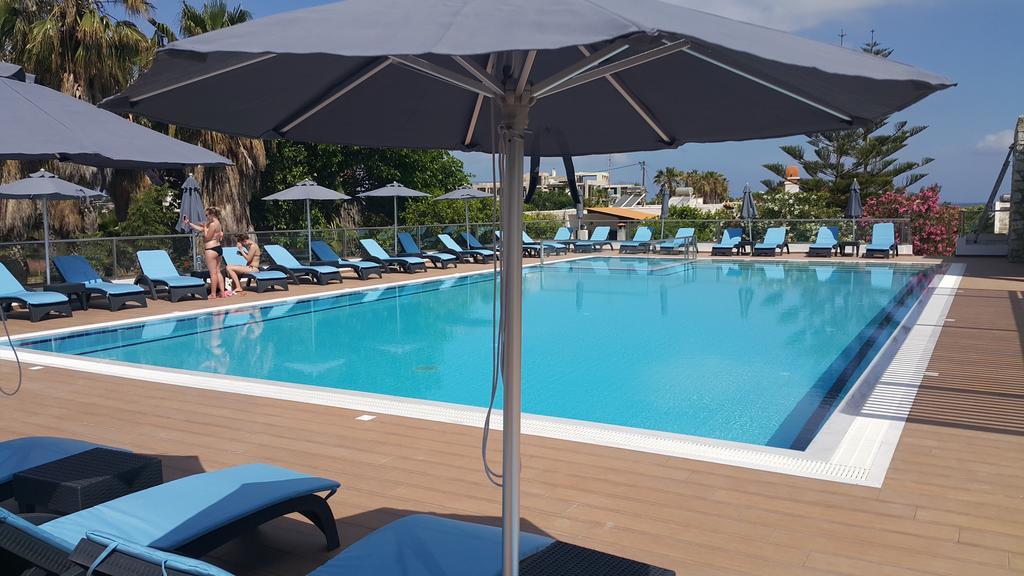 Cosmopolitan Hotel 4*